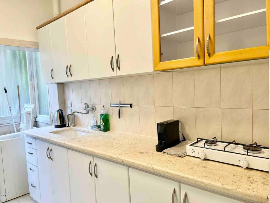 Rambam Beach Apartment Хайфа Екстер'єр фото